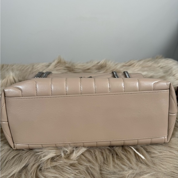 ❌❌❌SOLD❌❌❌Authentic YSL Yves Saint Laurent Monogram Loulou Shoulder/Crossbody - Picture 10 of 15